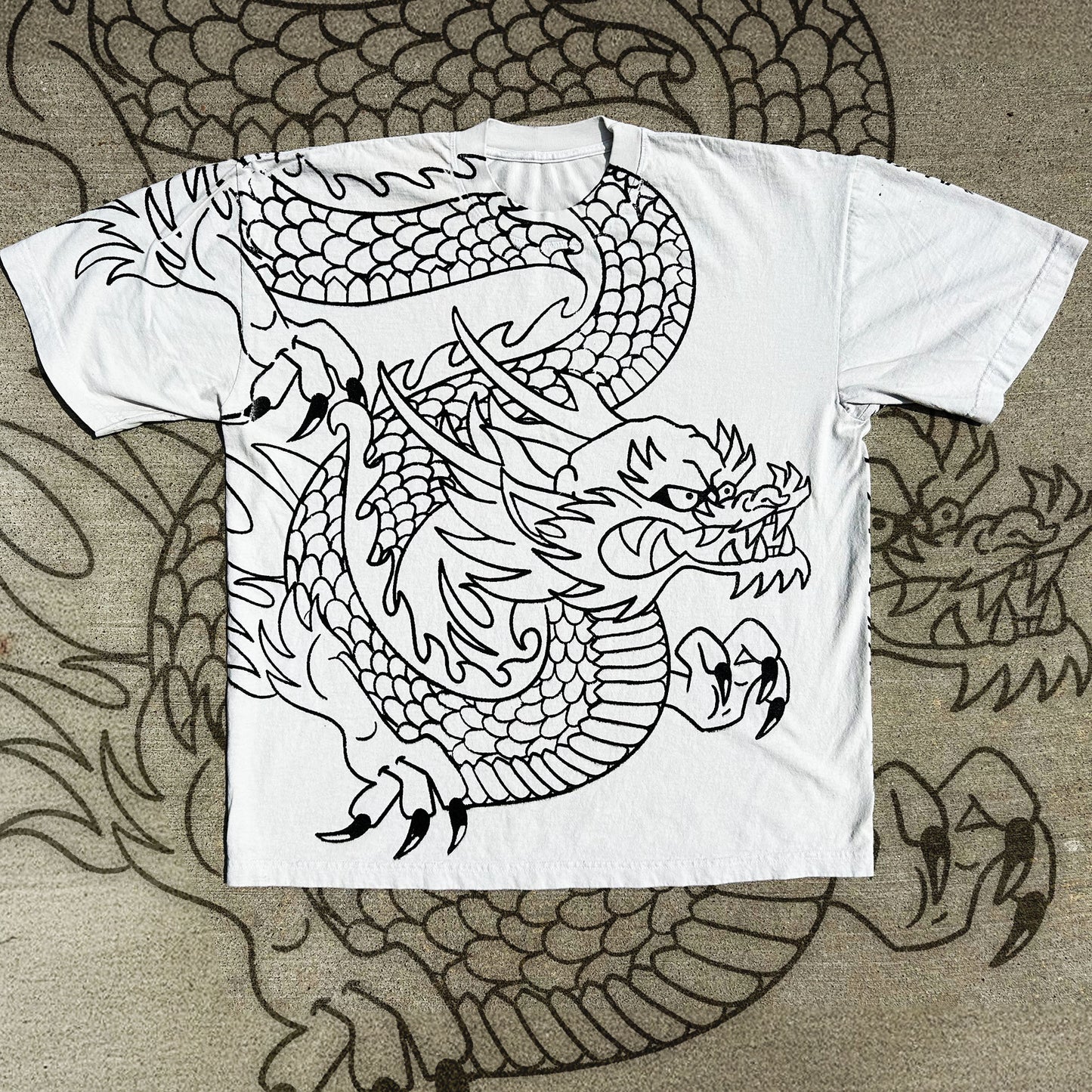 DRAGON TEE